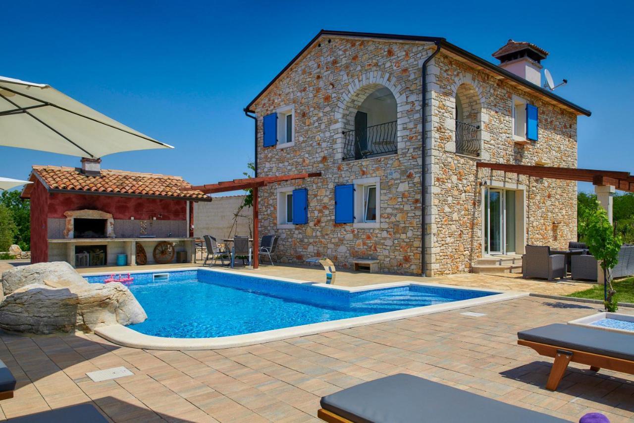 Relax House Surrounded By Olives And Vineyard Villa Stifanici Exterior photo