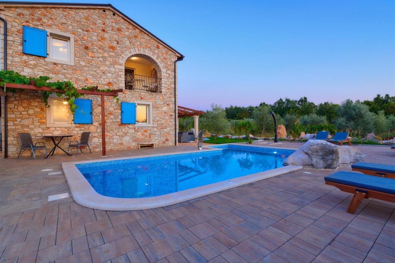 Relax House Surrounded By Olives And Vineyard Villa Stifanici Exterior photo