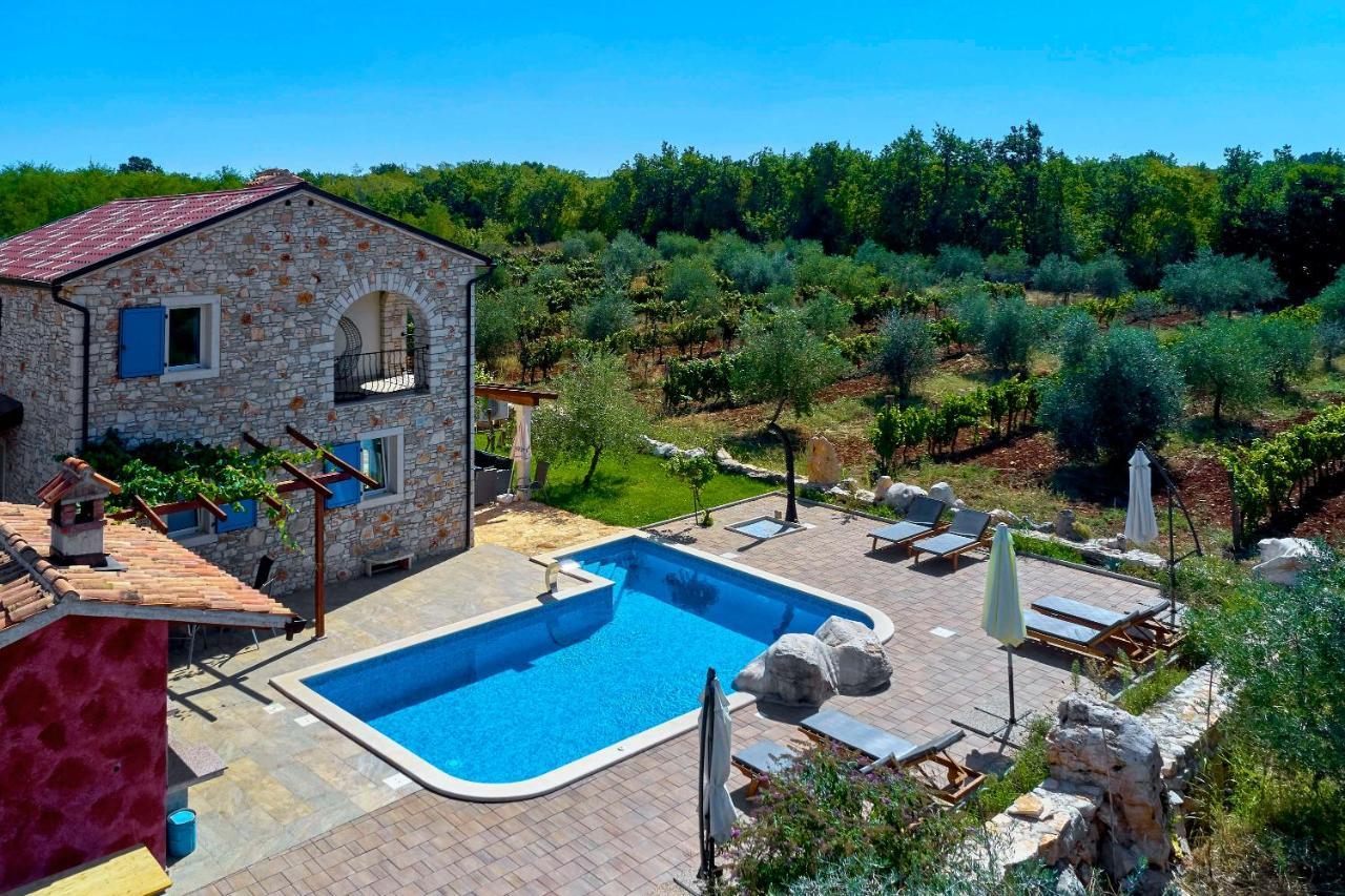 Relax House Surrounded By Olives And Vineyard Villa Stifanici Exterior photo