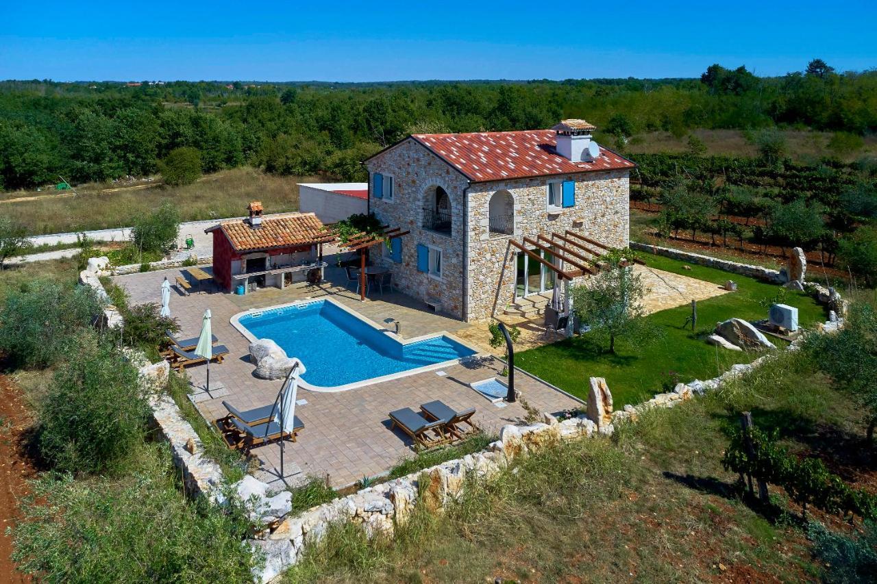 Relax House Surrounded By Olives And Vineyard Villa Stifanici Exterior photo